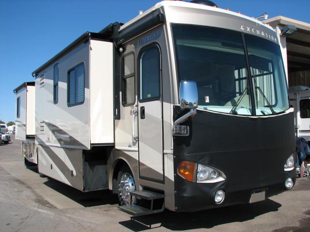 Used 2006 Fleetwood Excursion 39L Class A - Diesel For Sale